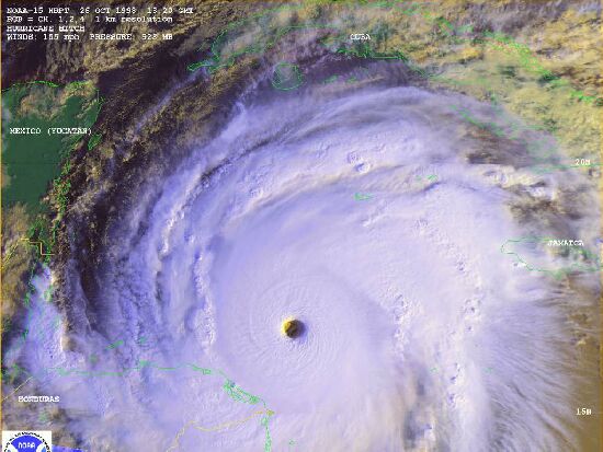 hurri02.jpg (50780 Byte)